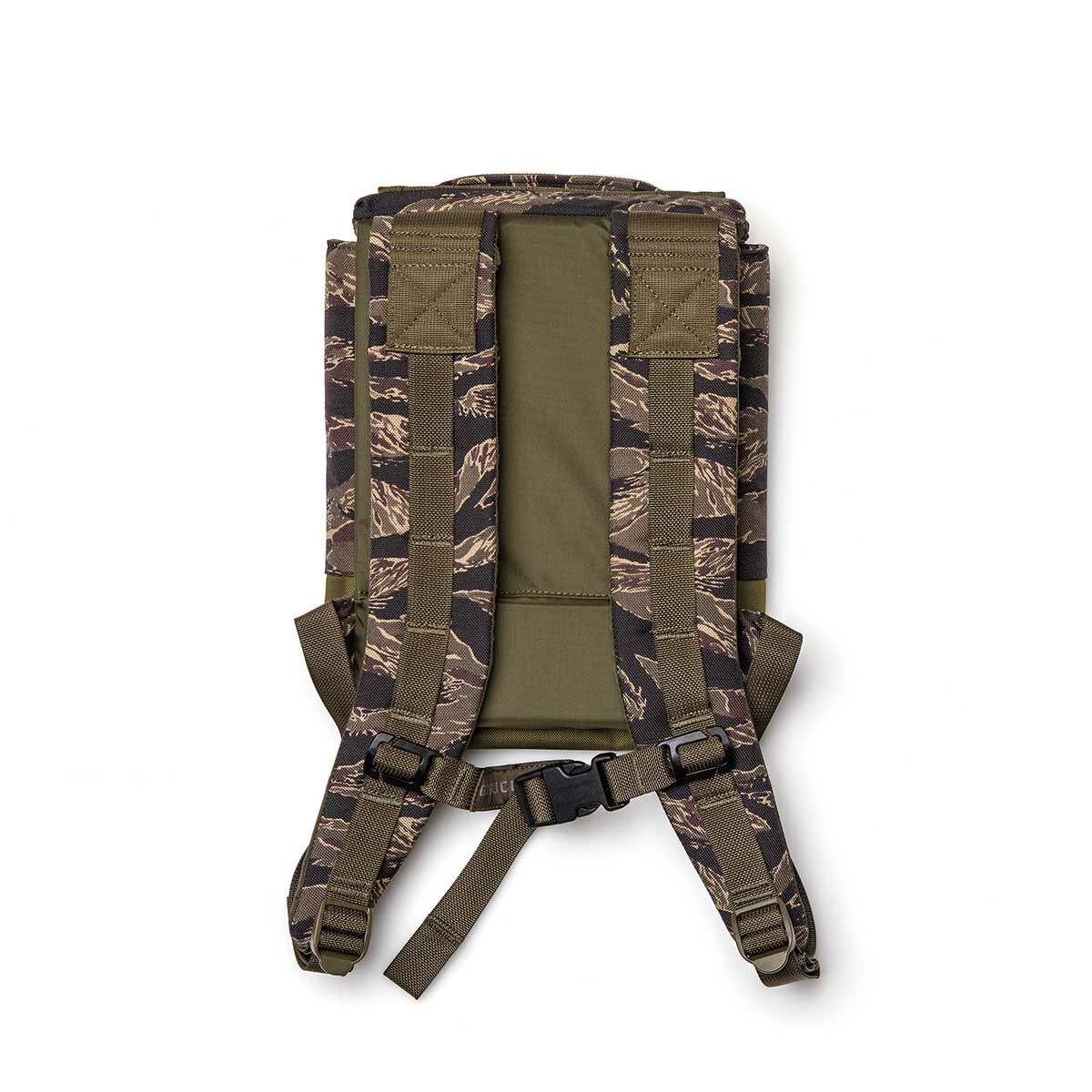 The RPC 3.0 + 10lb Ruck Sandplate features a camouflage design, padded straps, and a chest buckle, making it ideal for weighted training.